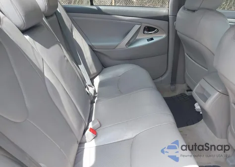 2011 Toyota Camry Se V6 z USA, uszkodzony, nr VIN 4T1BK3EK7BU118956